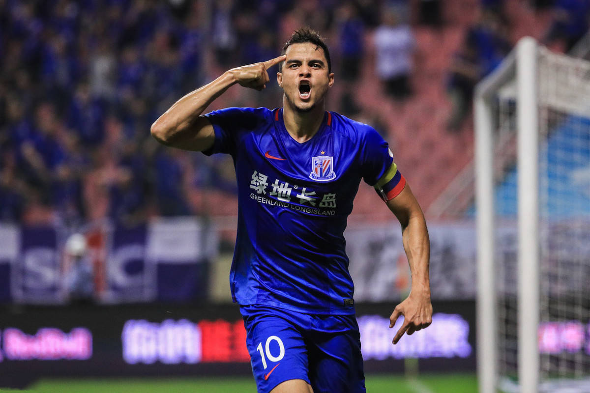 关于里程碑夜上海申花伤情更新；欧篮联今晚刷纪录；话题不断；更衣室氛围转暖的信息